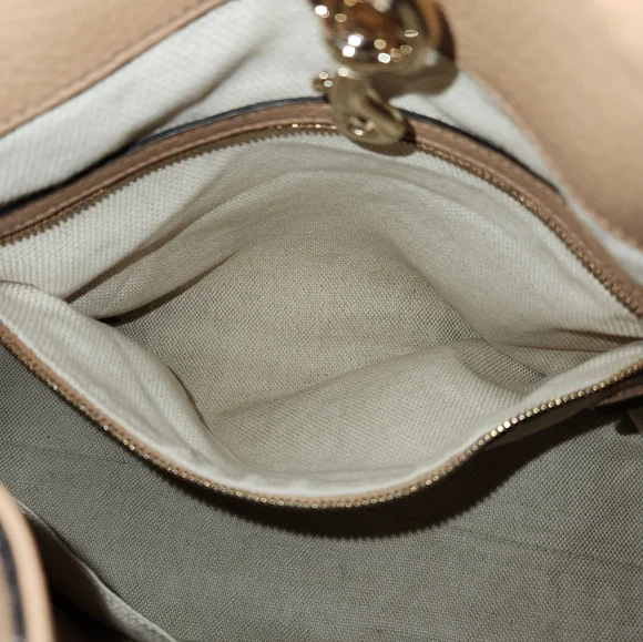 Gucci GG Soho Medium Leather Shoulder Bag Crossbody bag with Chain Straps - Picture 10 of 15